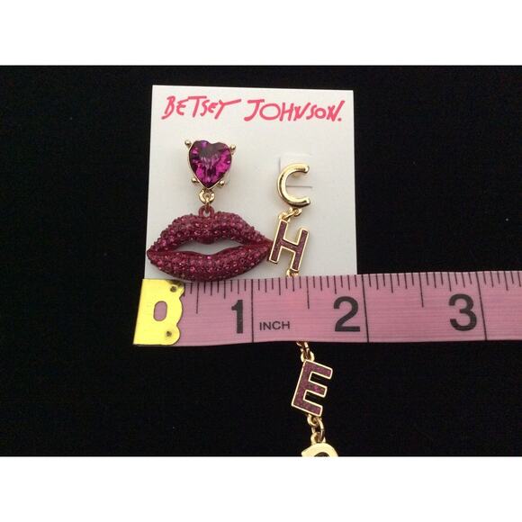 BETSEY JOHNSON RED LIPS CHEERS MISMATCH EARRINGS CELEBRATION NEW YEARS BLING - Picture 10 of 10